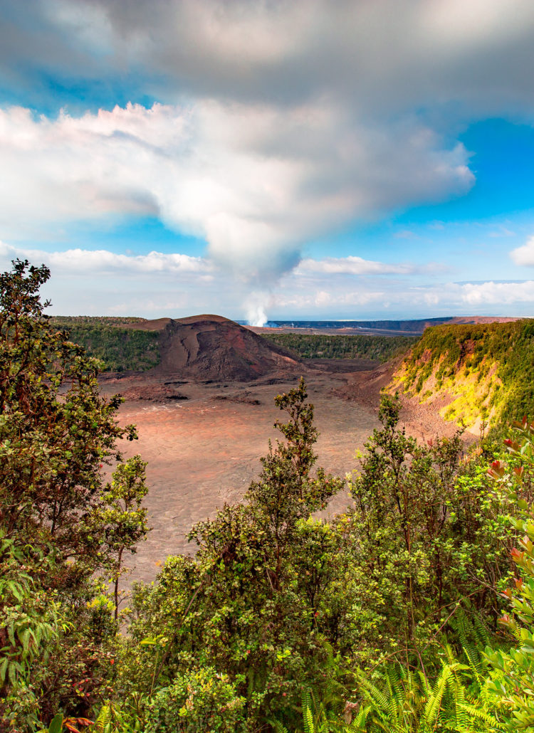 Kilauea Iki Crater hawaii volcanoes national park