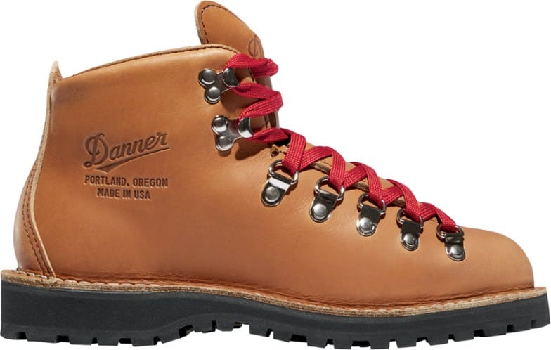 best womens hiking boots, national park gifts