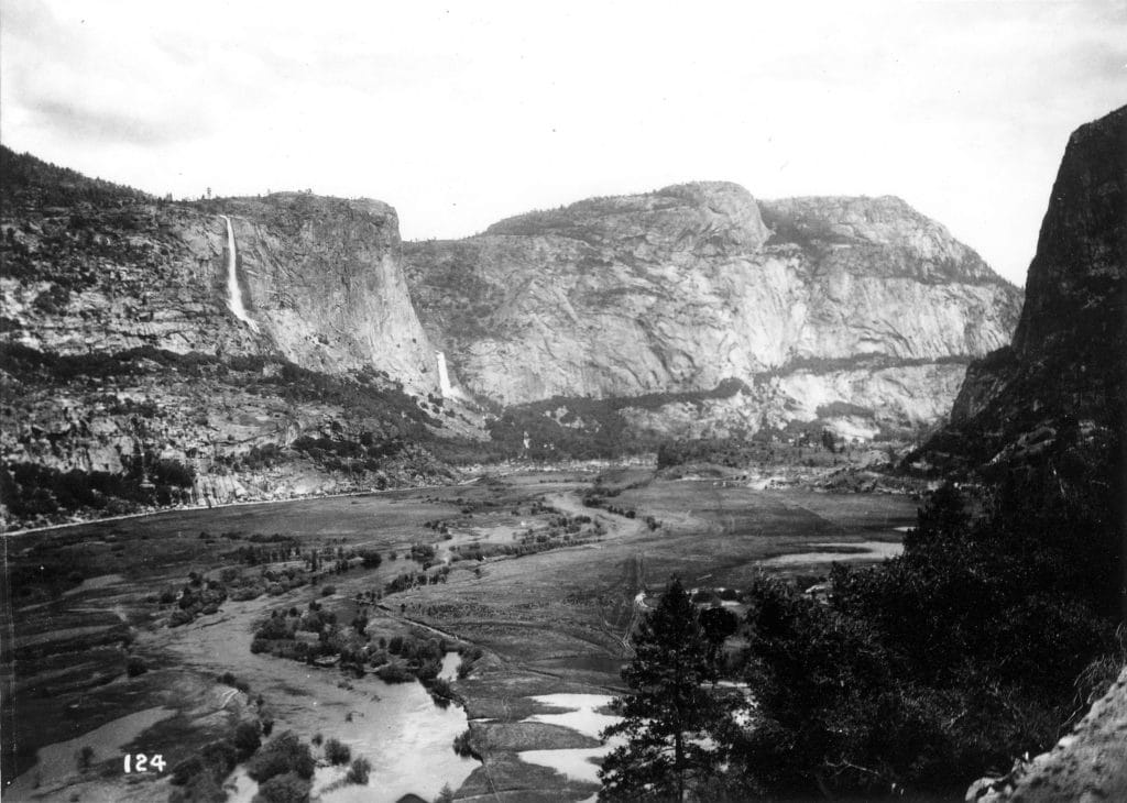 The fight over Hetch Hetchy pitted preservationists against conservationists.