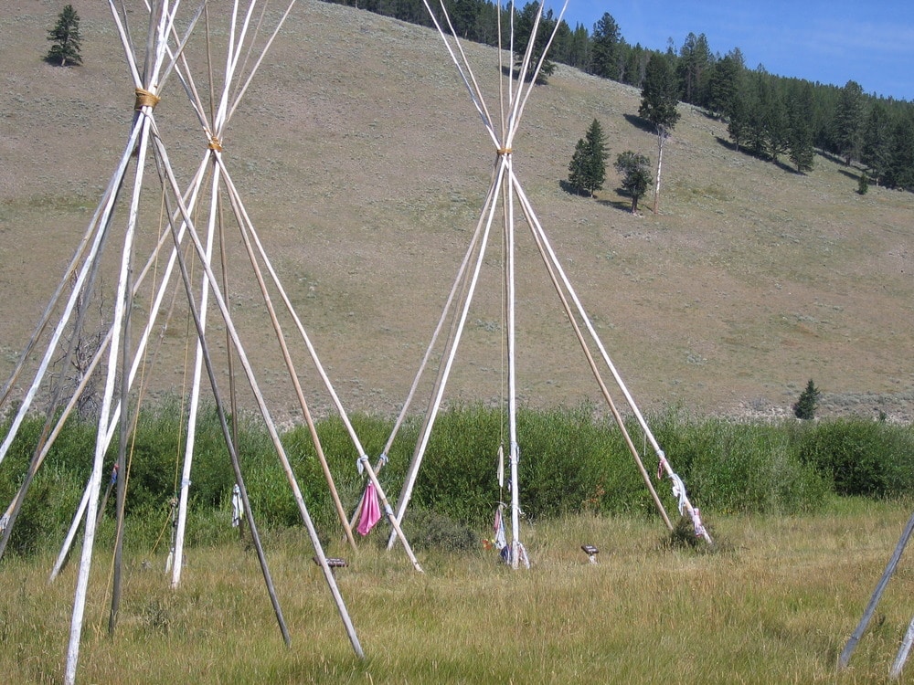 Lodges representing Chief Joseph's  (right) and Ollocot's (left) lodges, looking NW | Historic Sites In Montana
