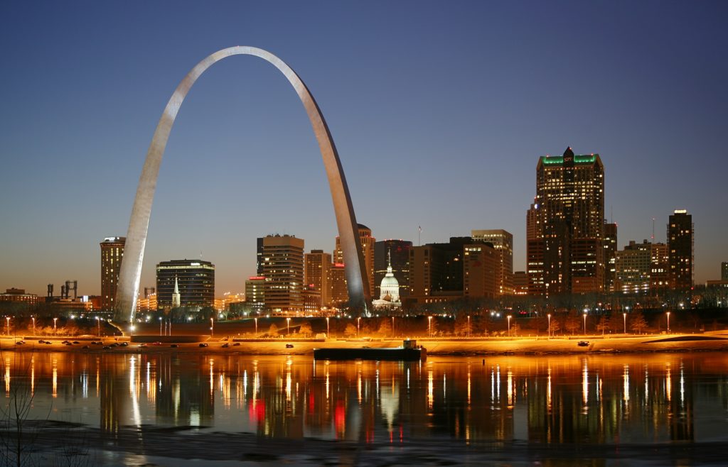 The famed Gateway Arch | National Parks Near St. Louis