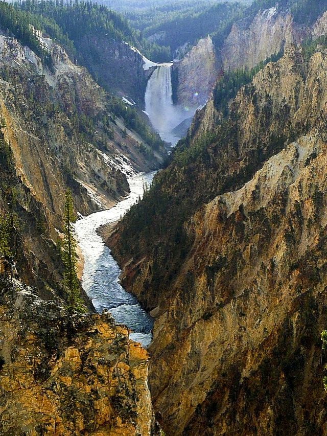 10 INCREDIBLE Things to Do Yellowstone