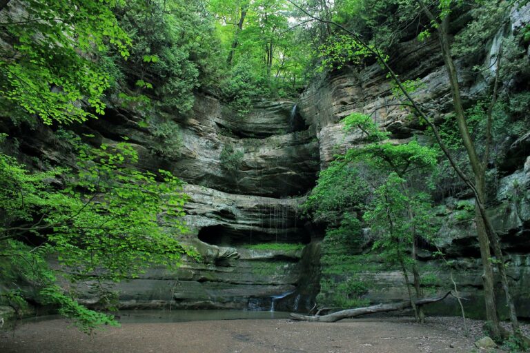 canyon, illinois, starved rock state park-347363.jpg