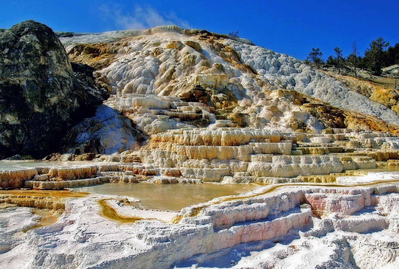 mammoth hot springs, yellowstone national park, water-52718.jpg