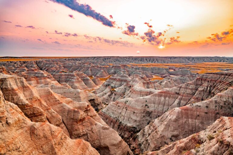 big badlands overlook badlands national park south dakota