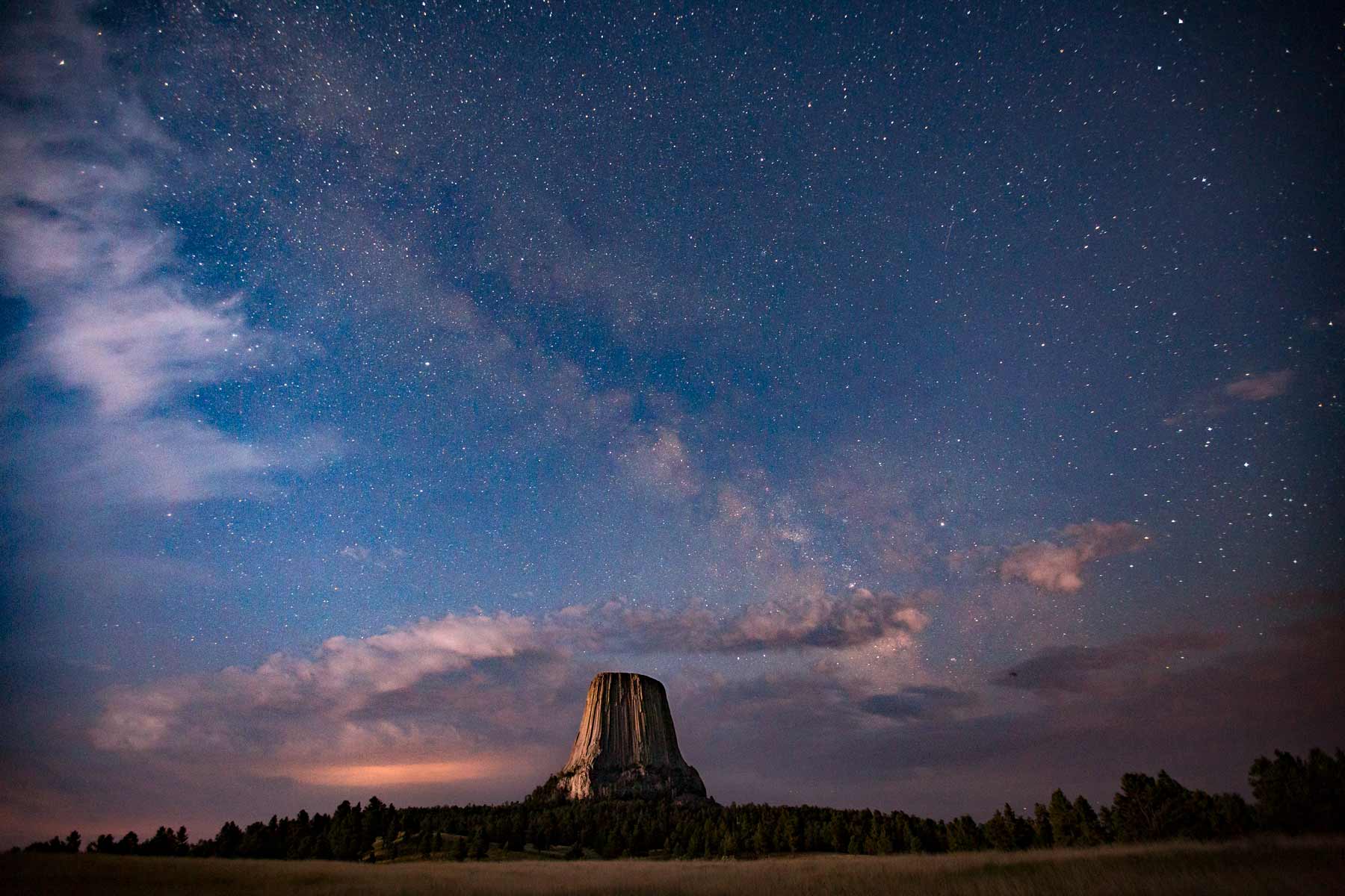 devils tower national monument wyoming stars