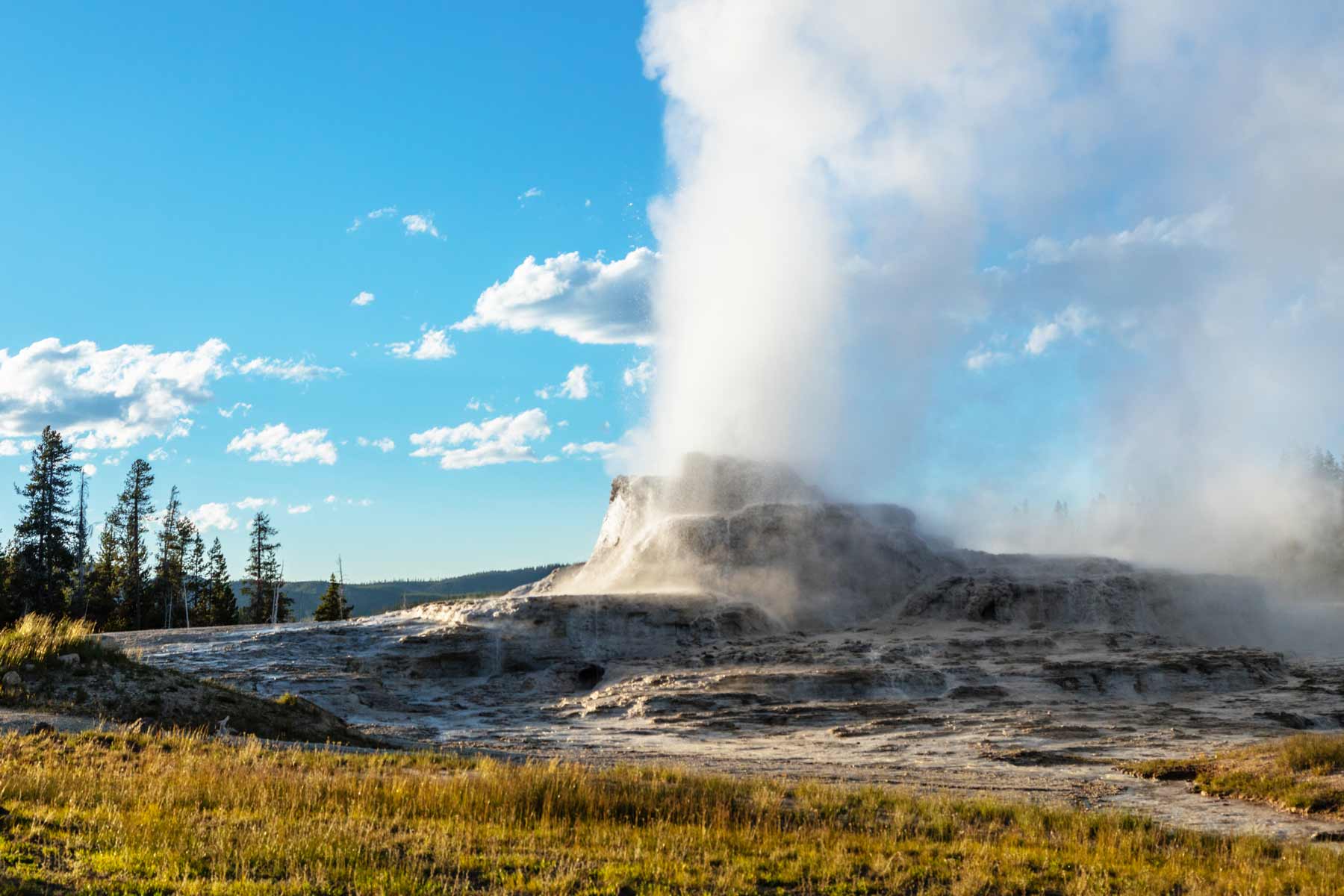 castle geyser, upper geyser basin, best things to do at yellowstone national park