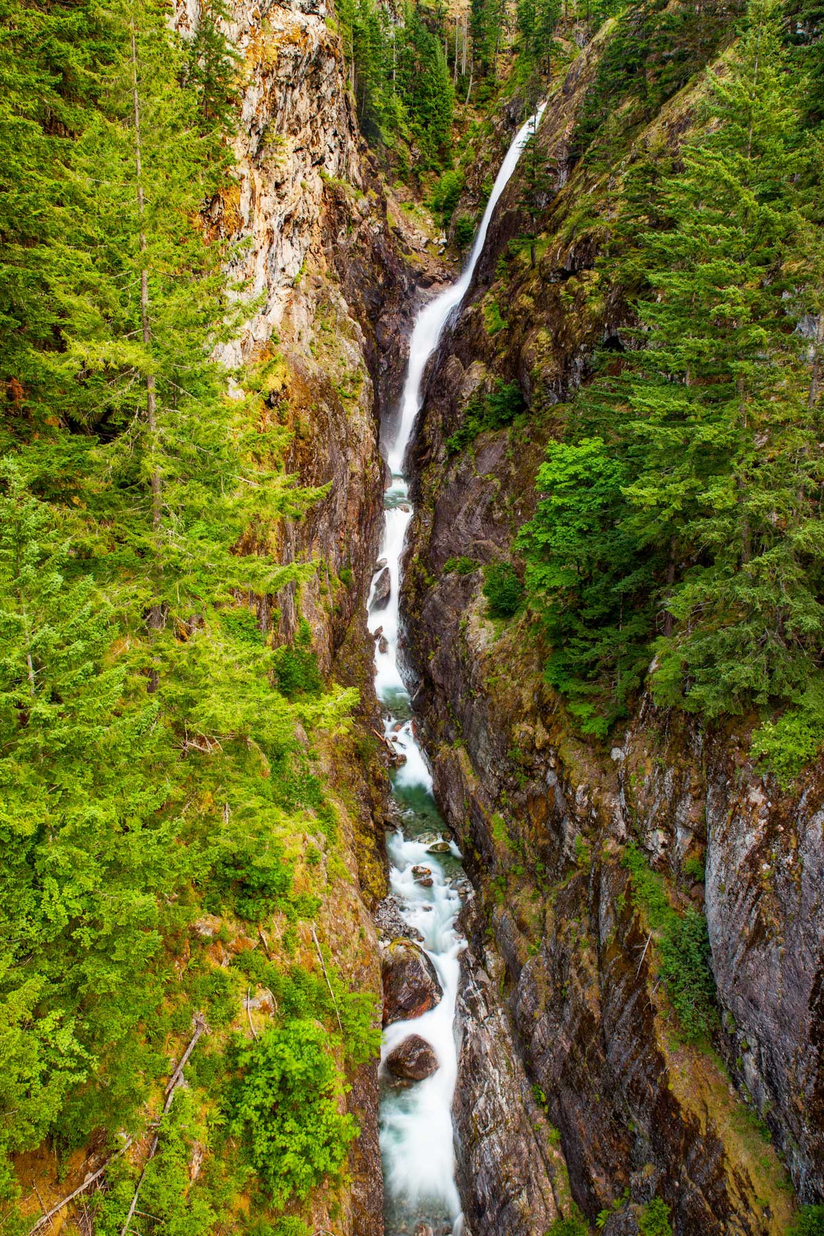 gorge creek falls, best hikes north cascades national park washington