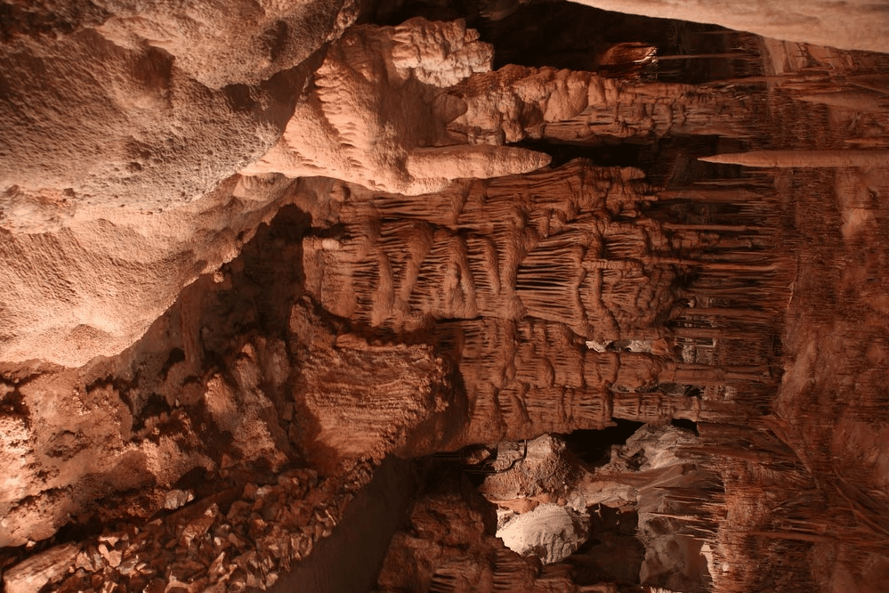 Formations fill Lehman Caves