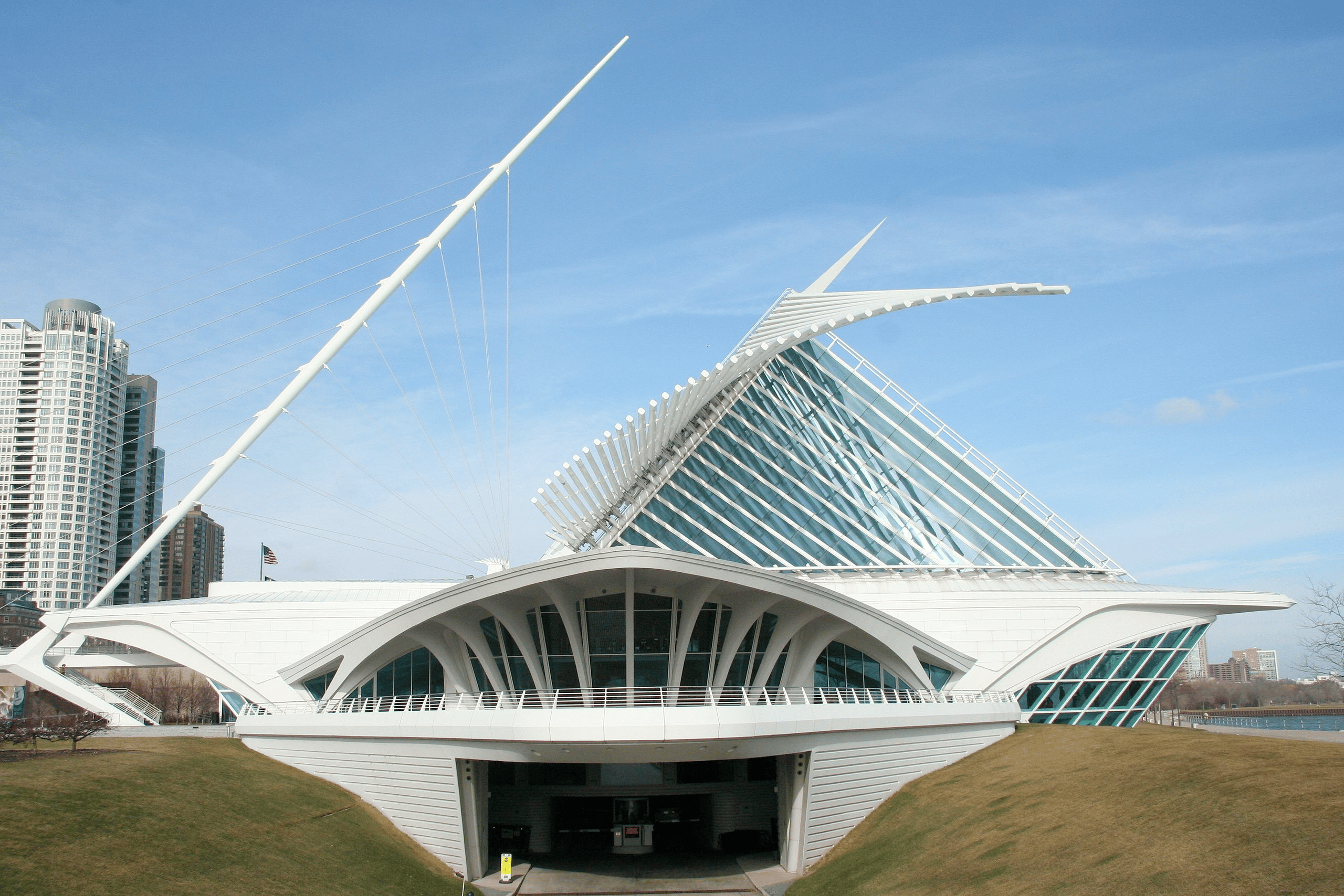 The Milwaukee Museum of Art | Historic Sites In Wisconsin 