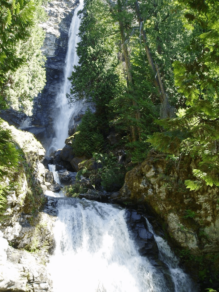Rainbow Falls | North Cascades National Park Facts