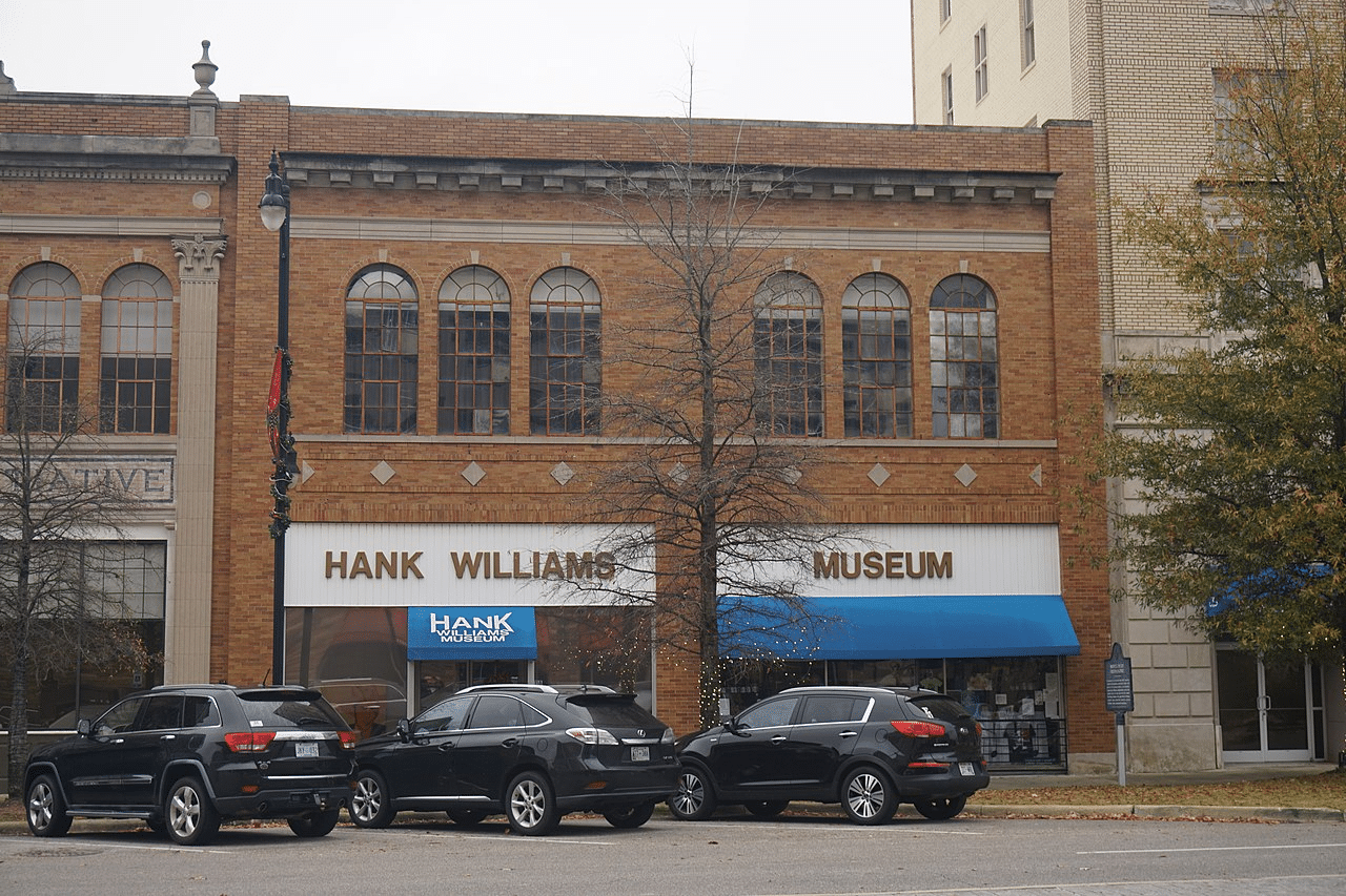 Hank Williams Museum | Historic Sites In Alabama