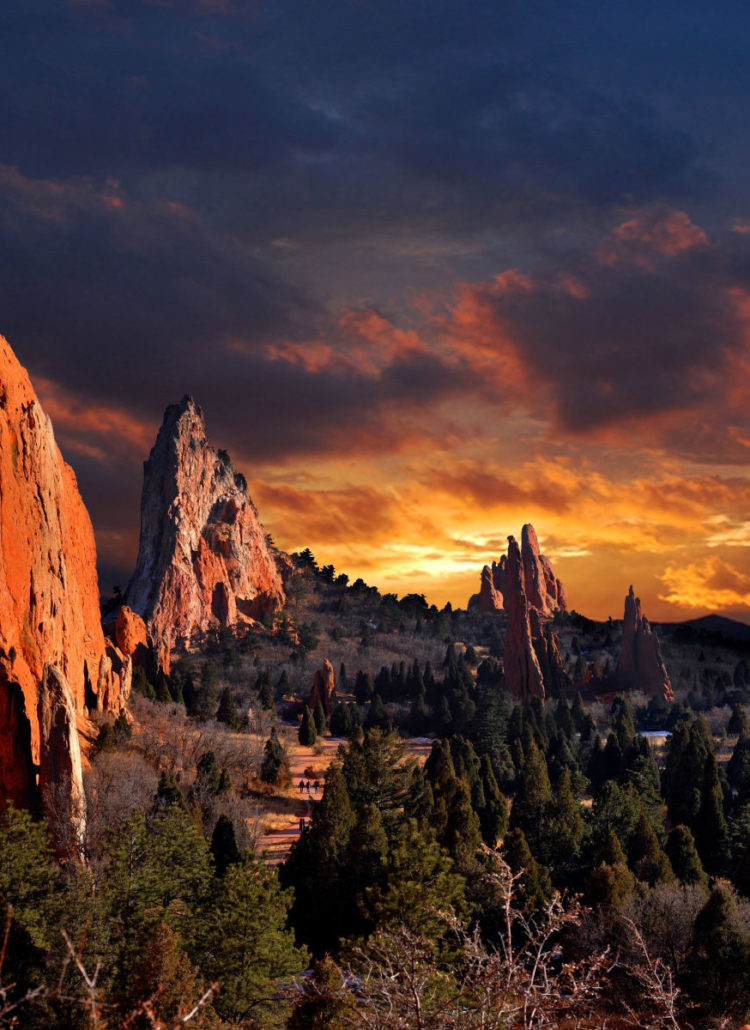 6+ AMAZING National Parks Near Colorado Springs You’ll Love (Guide)