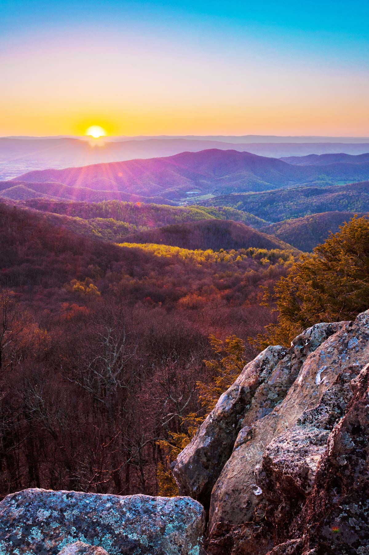 things to do in shenandoah national park, bearfence mountain trail