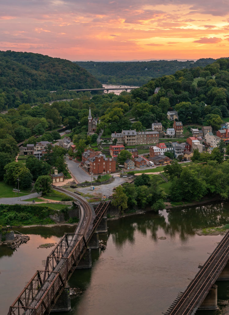 10 AMAZING Things To Do in Harpers Ferry (Video + Guide)