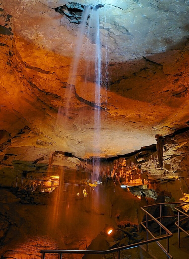 15 EPIC Things to Do in Mammoth Cave National Park (Honest Guide + Photos)