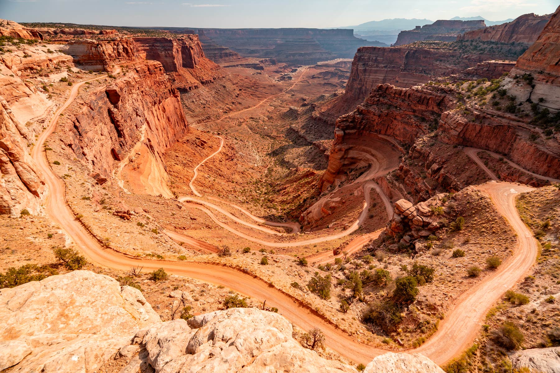 shafer trail viewpoint canyonlands national park utah