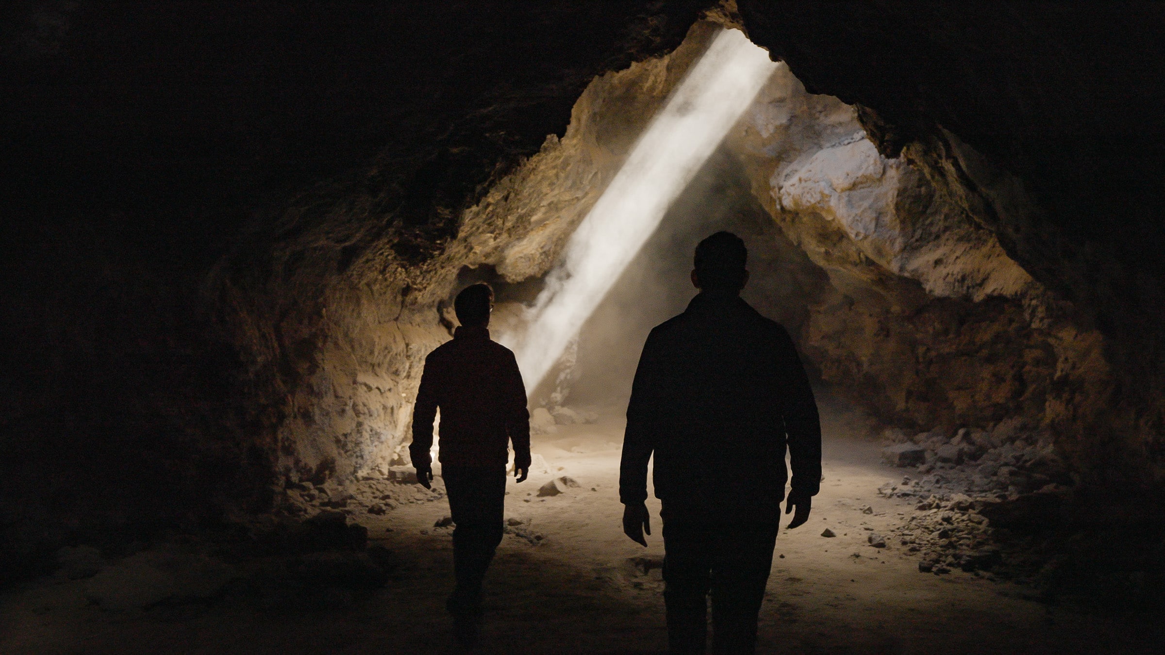 mojave lava tube deserts california